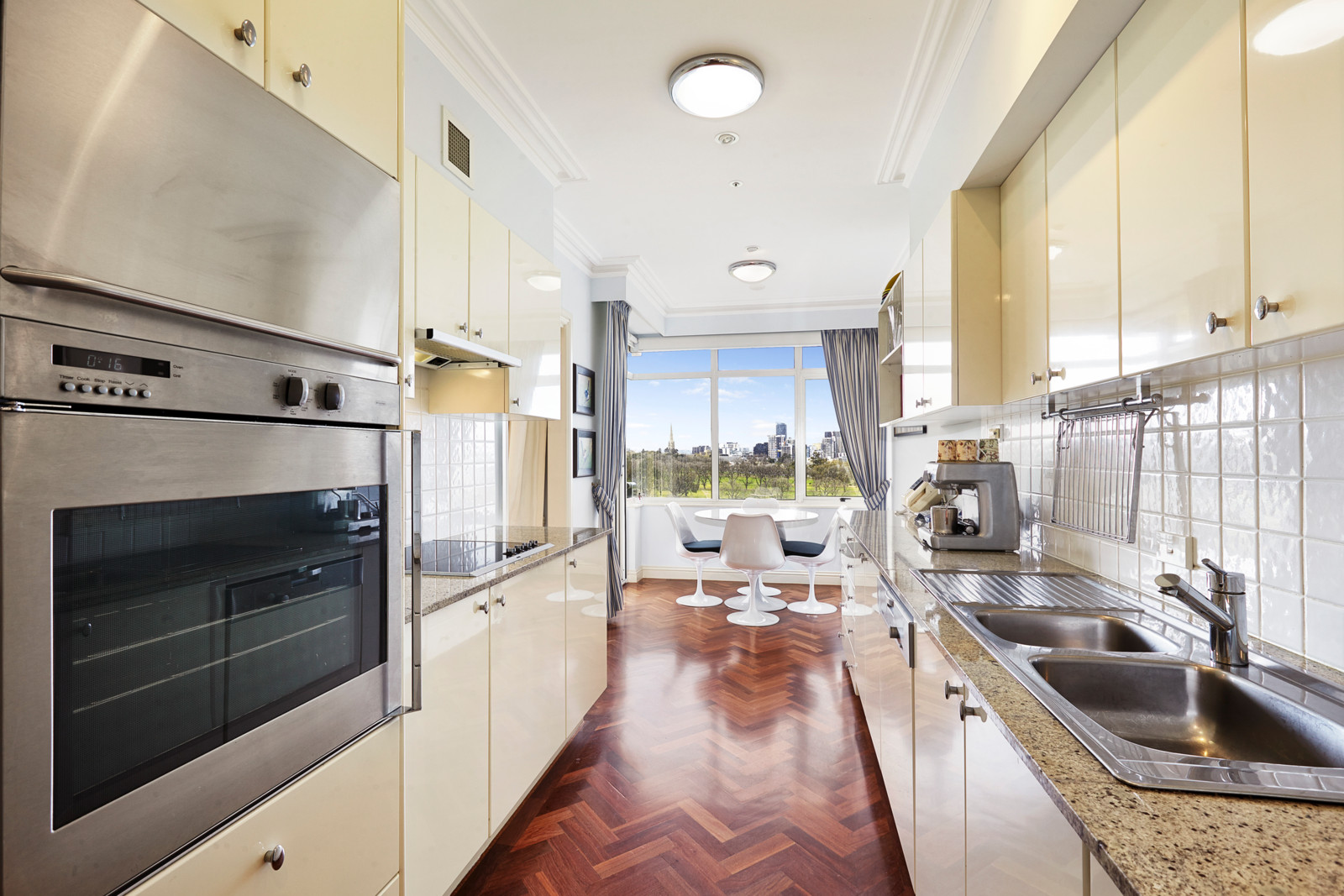 1003/469 St Kilda Road, Melbourne | RT Edgar