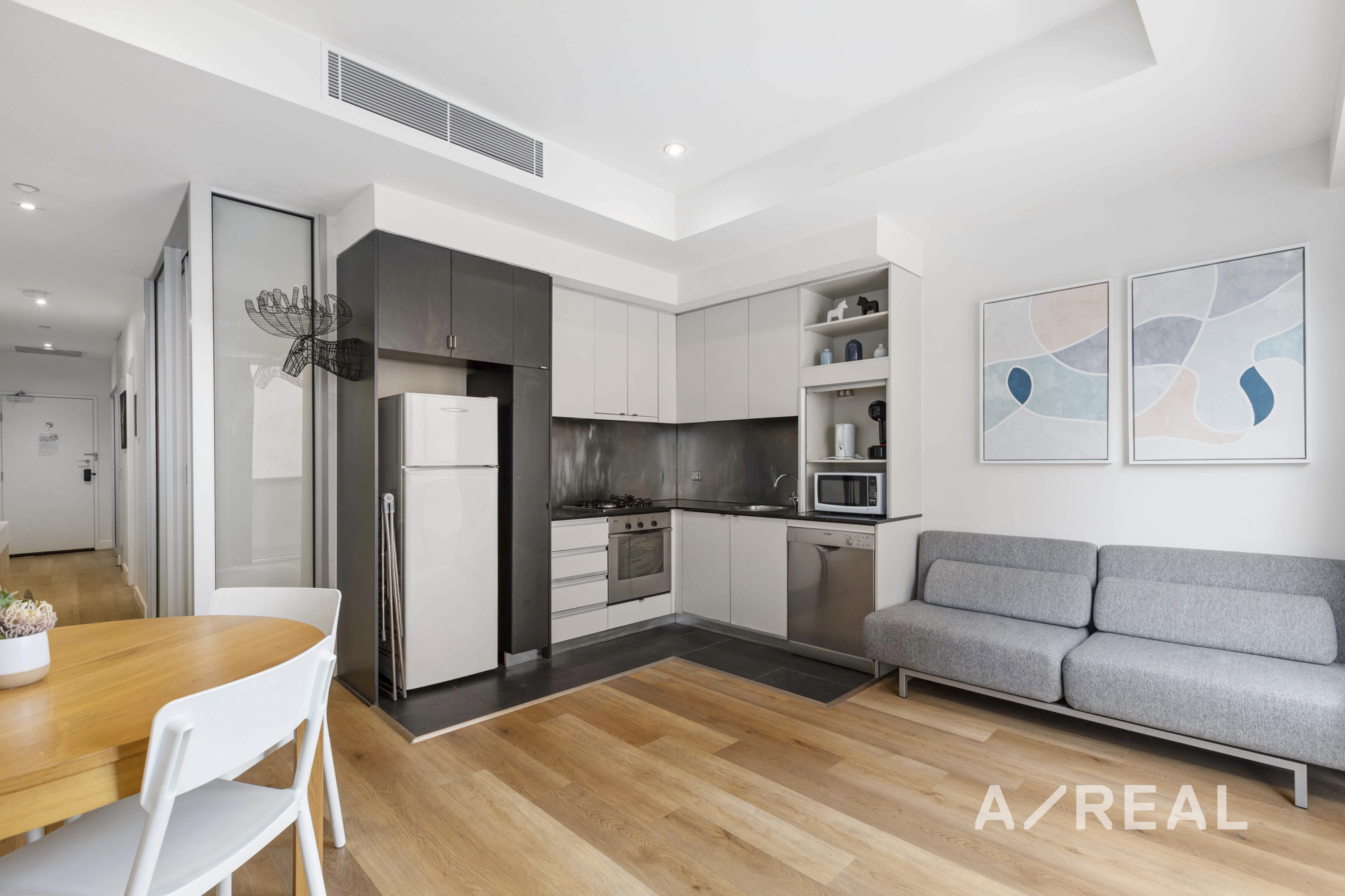 1008/233 Collins St Melbourne VIC 3000 