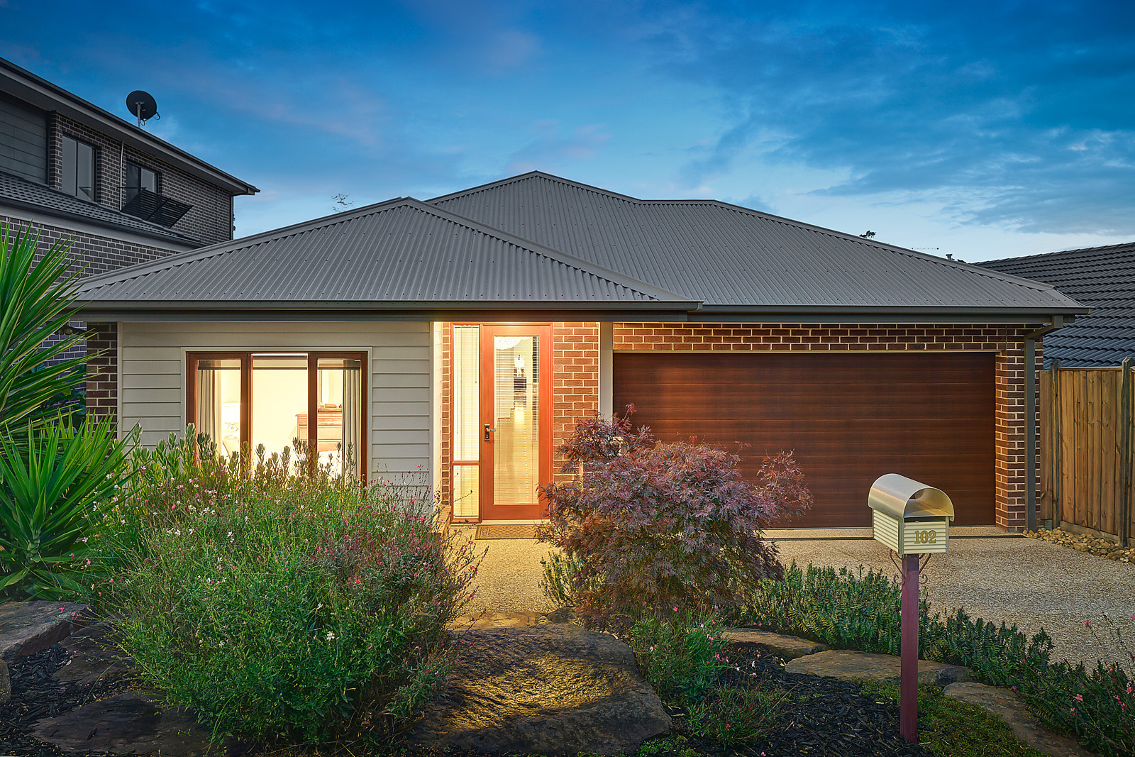 102 Evans Drive, Croydon
- Print Image 1