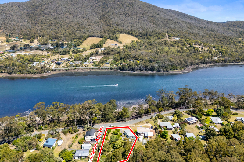104 Old Jetty Road, Eaglehawk Neck, TAS, 7179