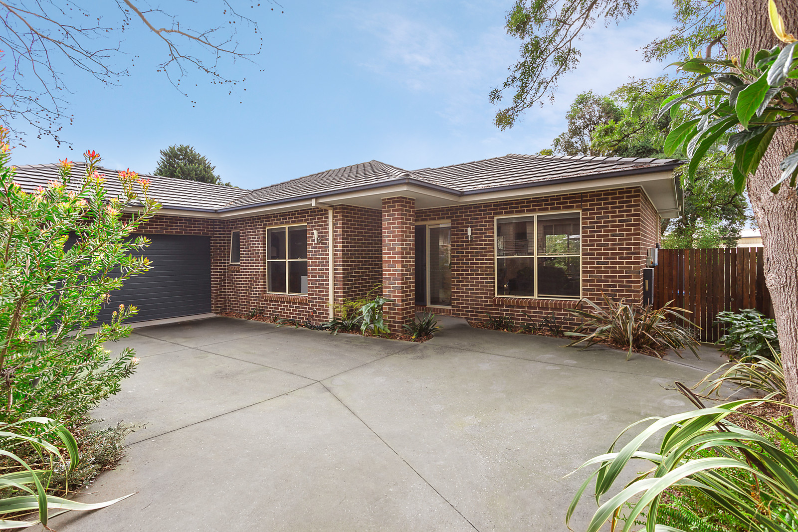 109A Eastfield Road, Croydon - Print Image 1