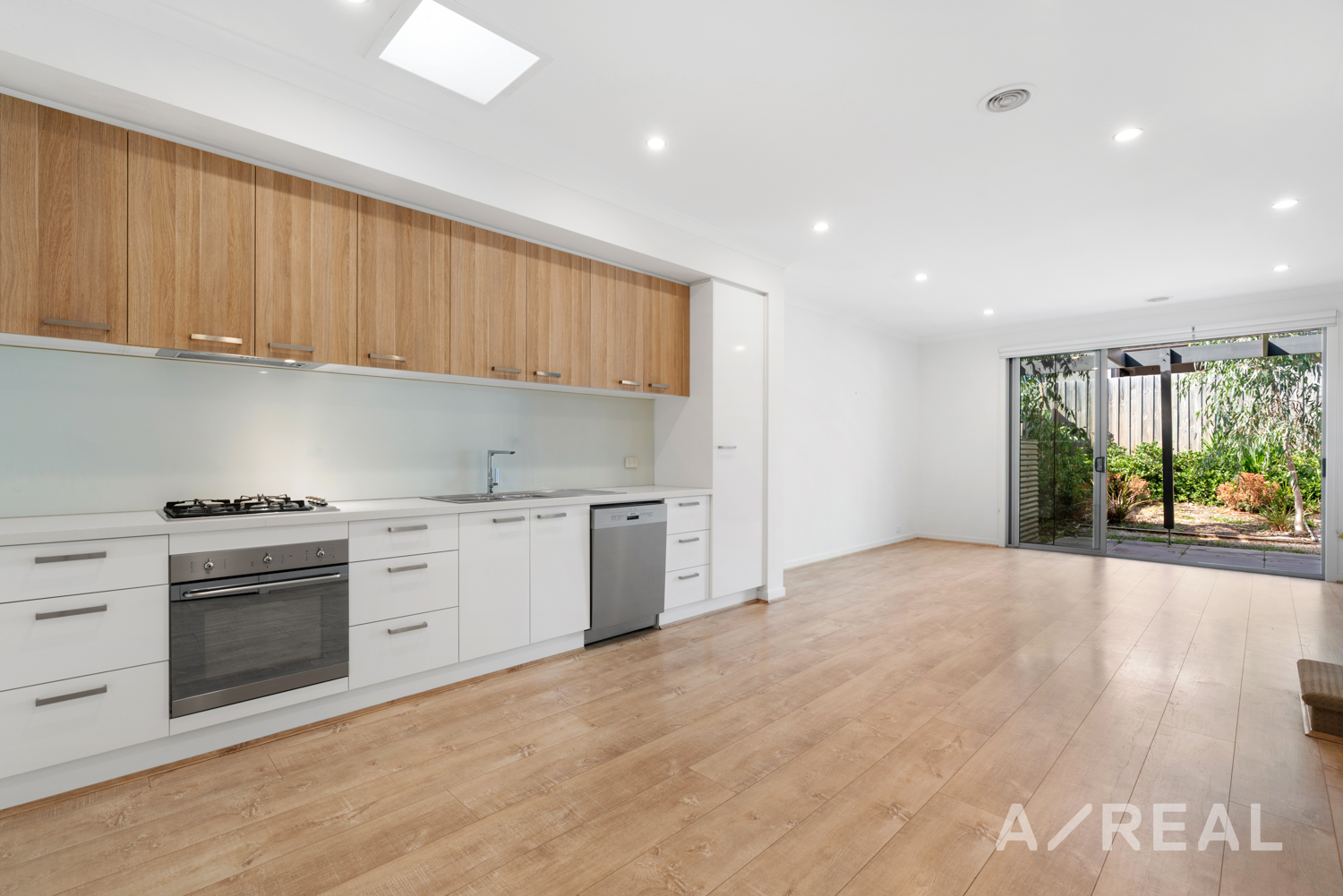 11 Baker Crescent, Heidelberg Heights VIC 3081 