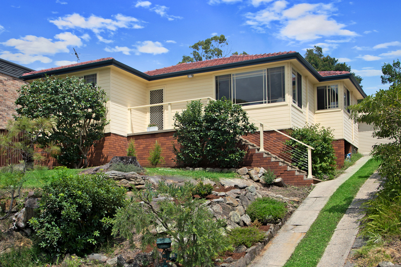 11 Forbes Crescent, Engadine NSW 2233 