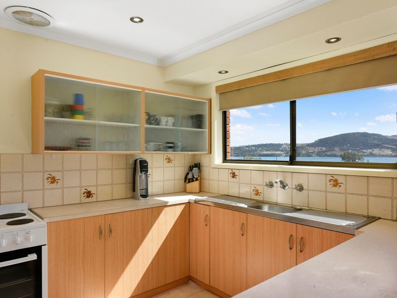 11 McKinly Street, MIDWAY POINT, TAS, 7171