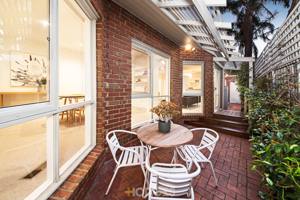 1/105 Roslyn Street Brighton