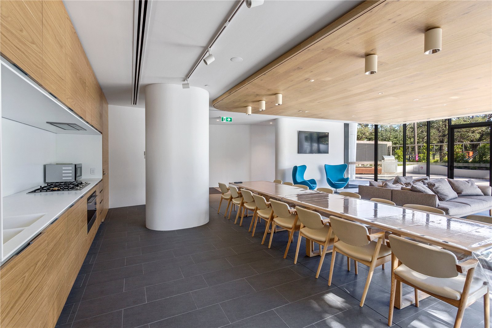 1106/12 Queens Road, Melbourne VIC 3004 