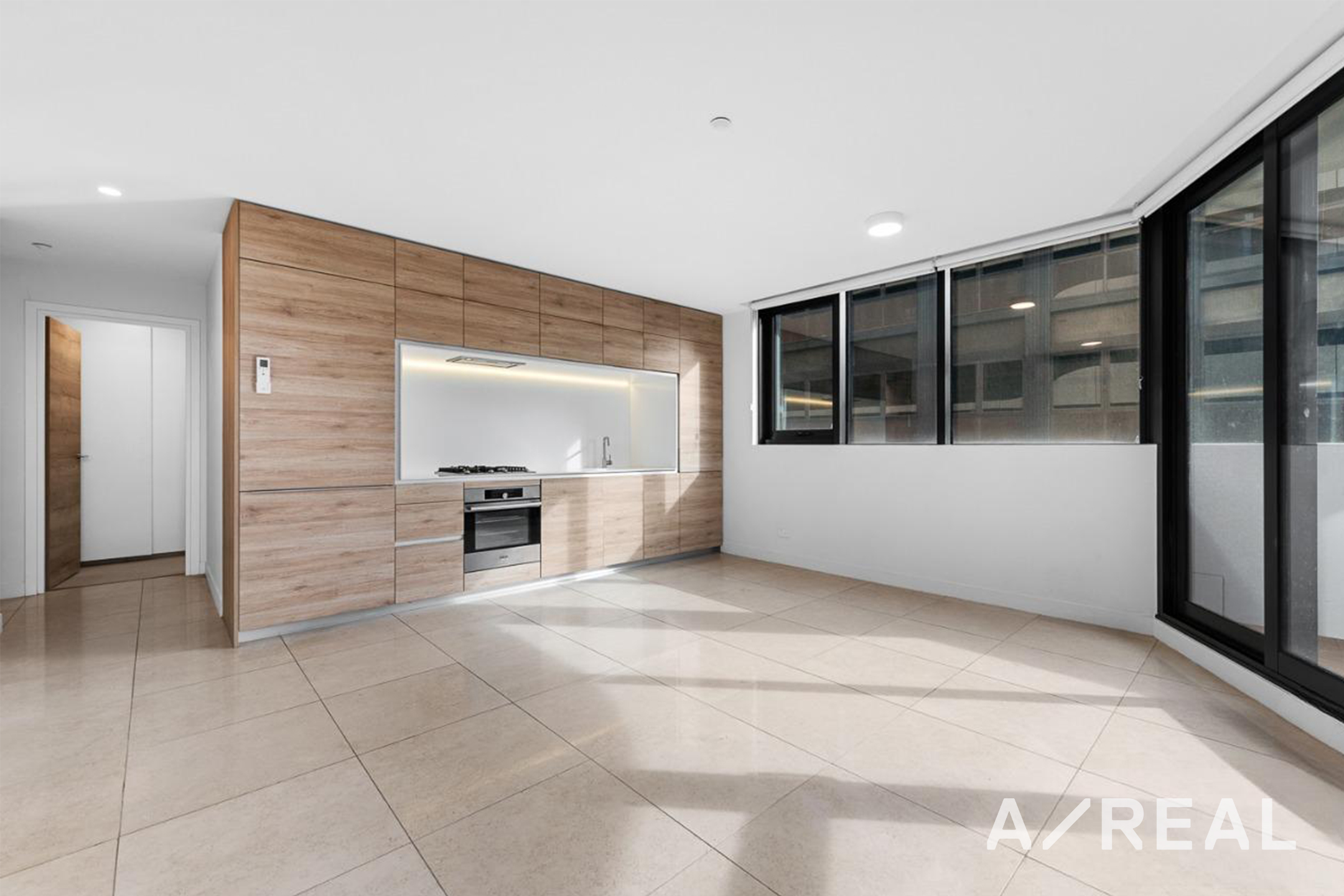 1107/12 Queens Road, Melbourne VIC 3004 