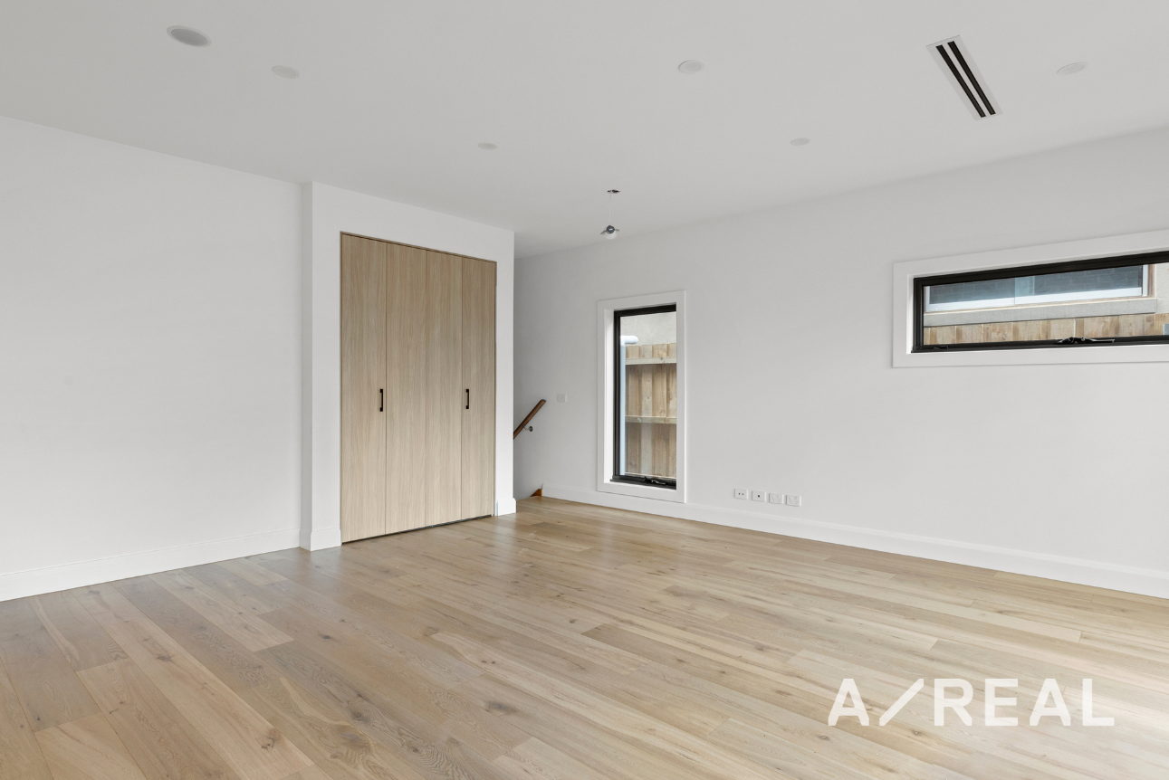 1/11 Caleb Street, Bentleigh East VIC 3165 