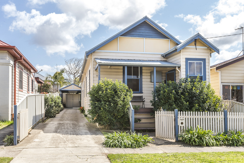 112 Barton Street Mayfield NSW 2304