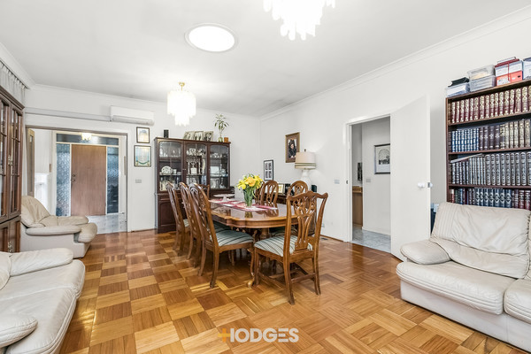 1/155 Orrong Road St Kilda East