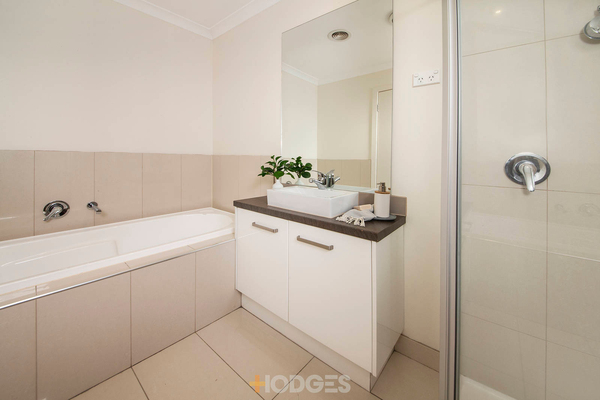 1/17 Collocott Street Mordialloc