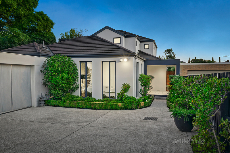 118b Neville Street