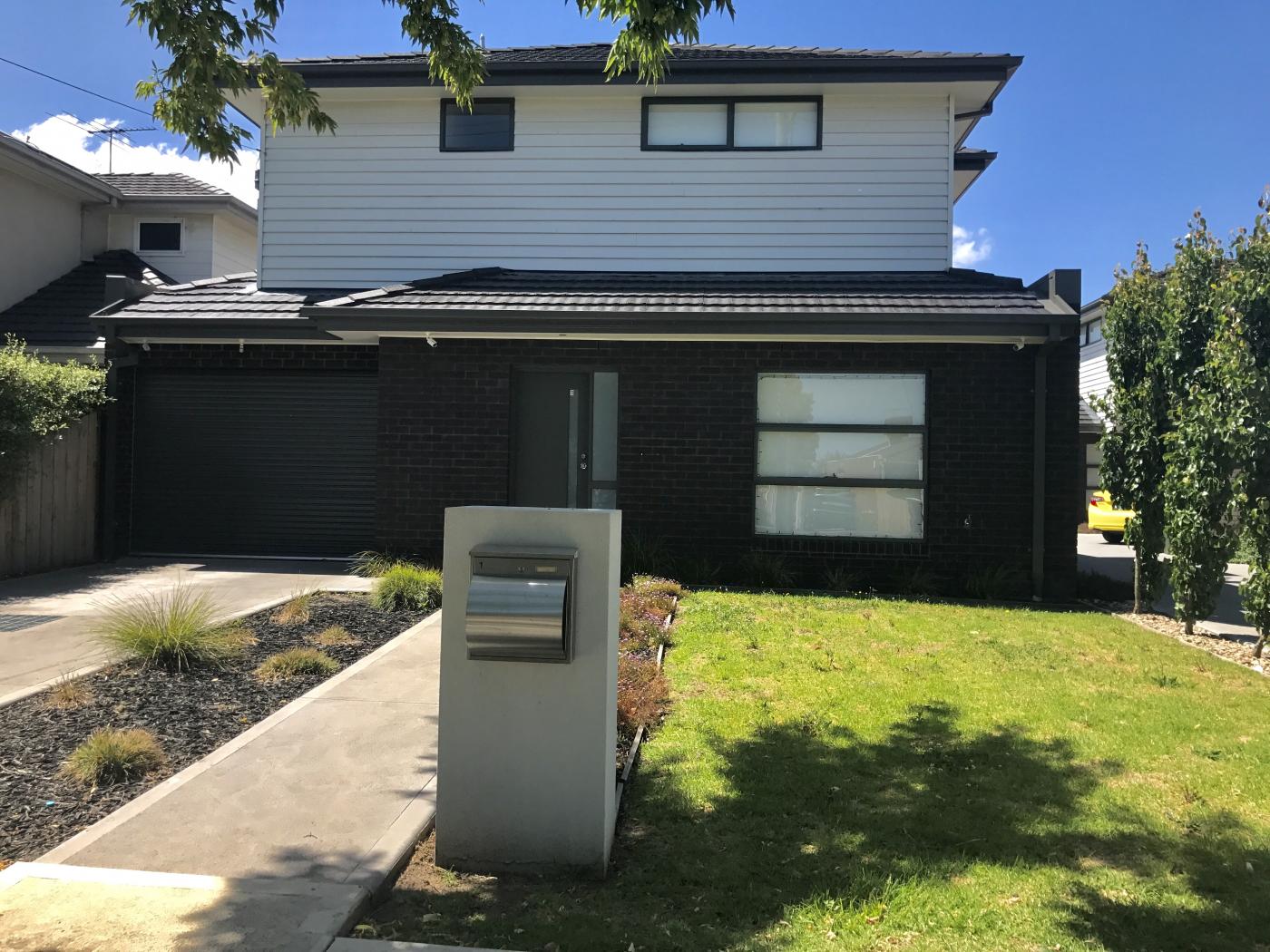 1/2-4 Devon Road, Pascoe Vale VIC 3044 