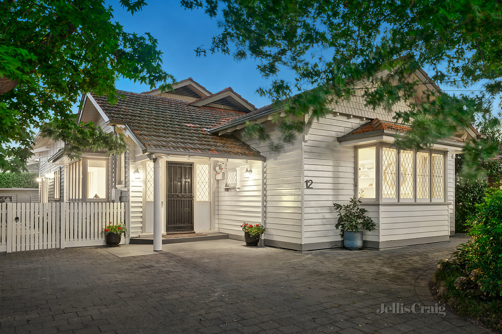 12 Amiens Street, Hampton - Print Image 1