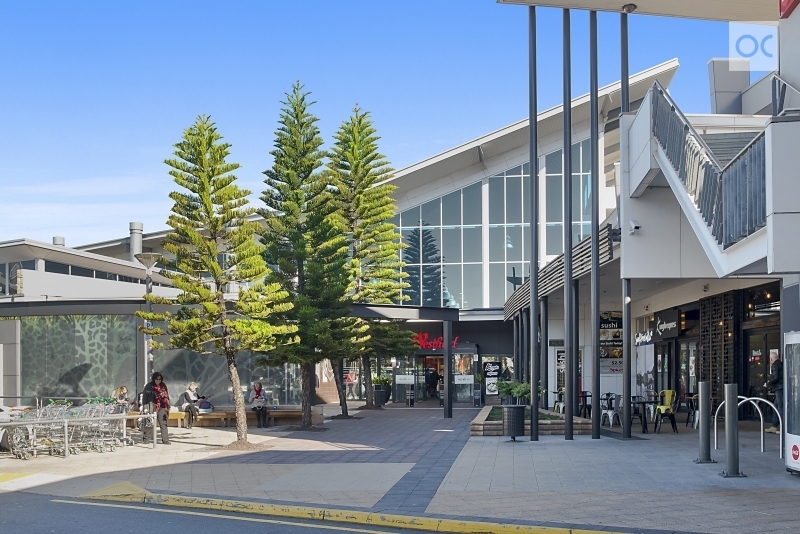 12 Clovelly Avenue