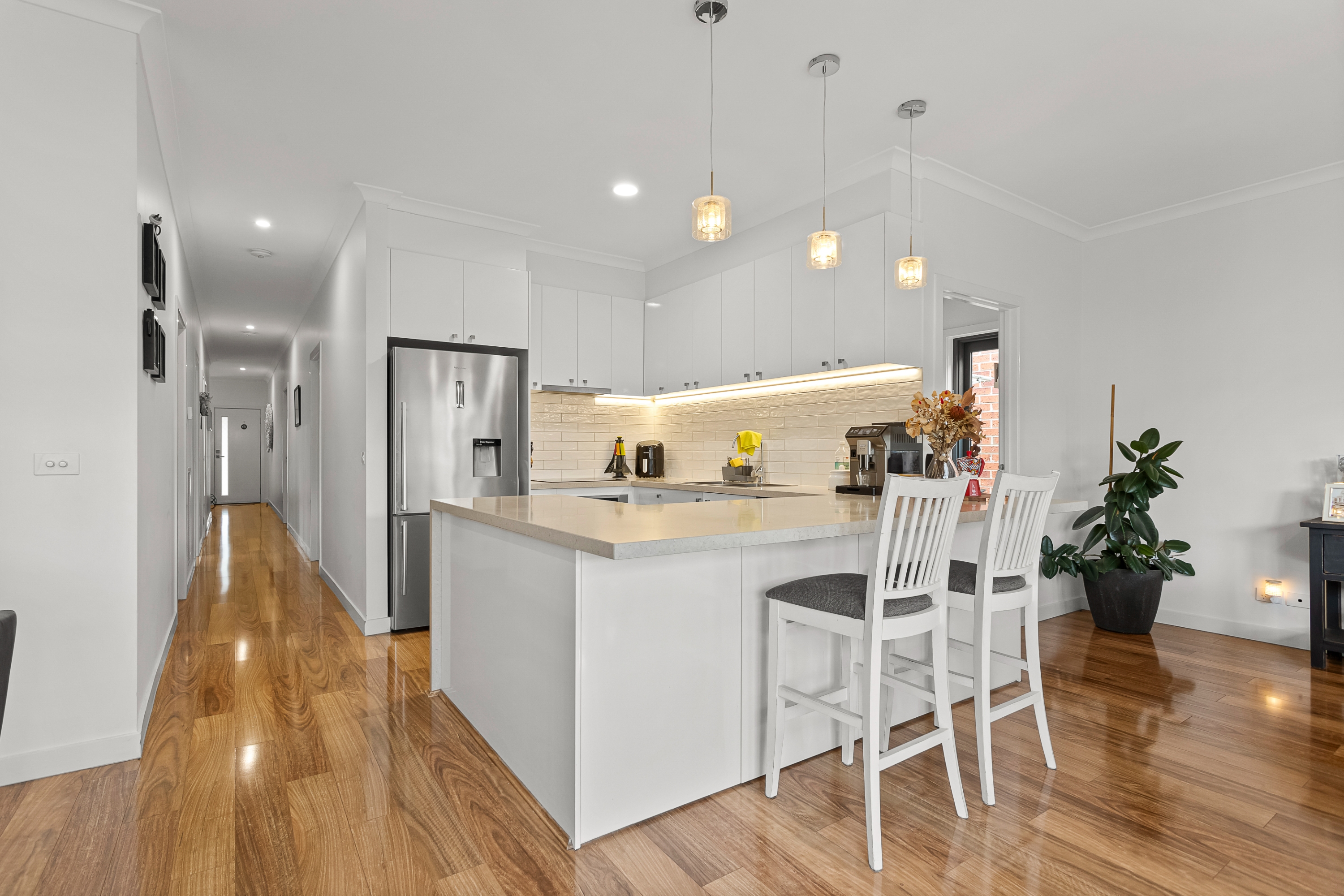 12 Dolphin Drive, South Morang VIC 3752 