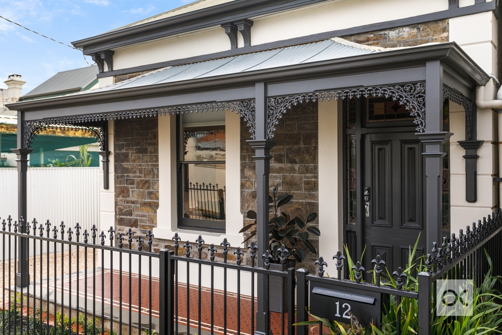 12 Kenton Street