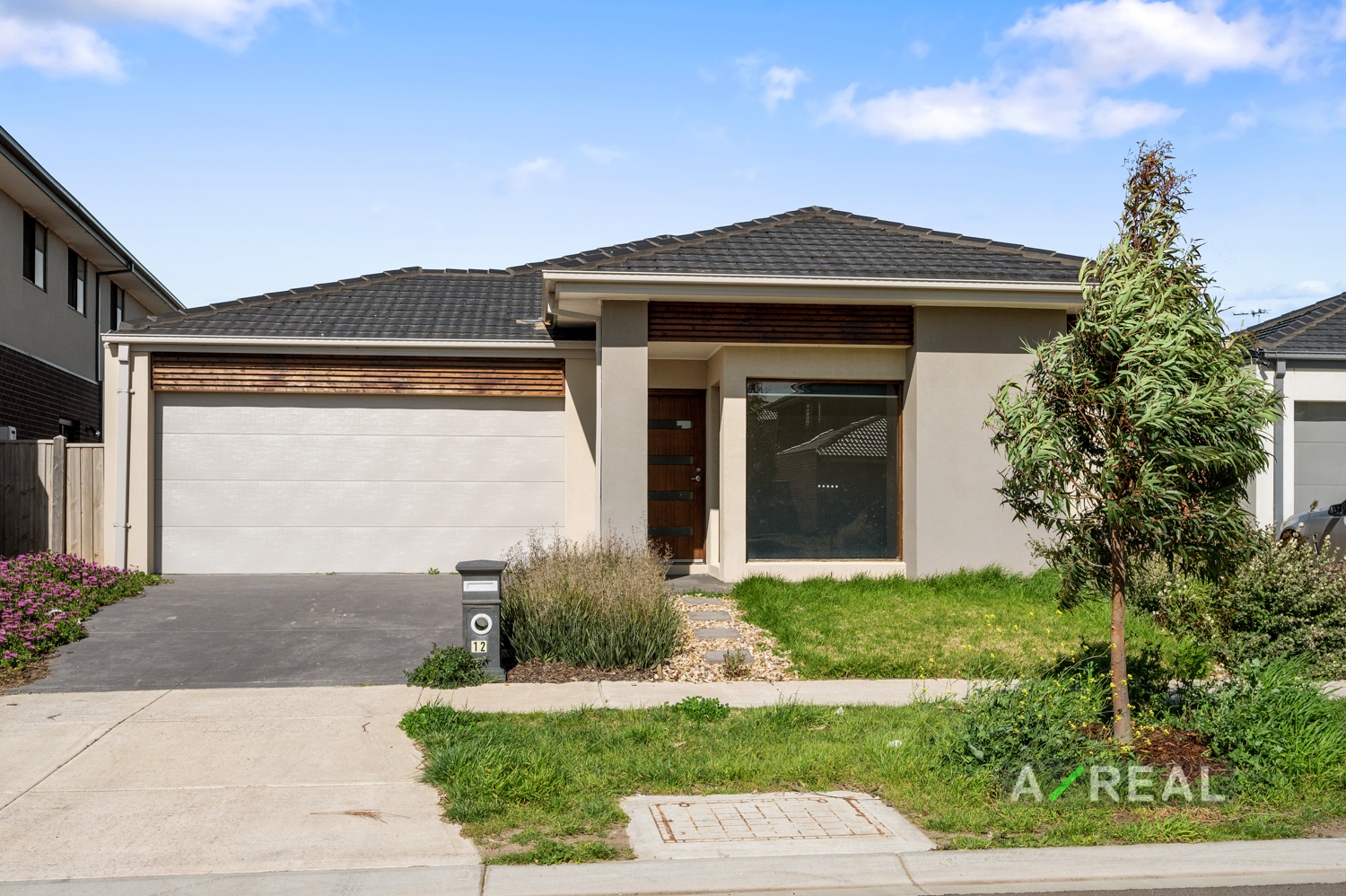 12 Oakridge Street, Point Cook VIC 3030 