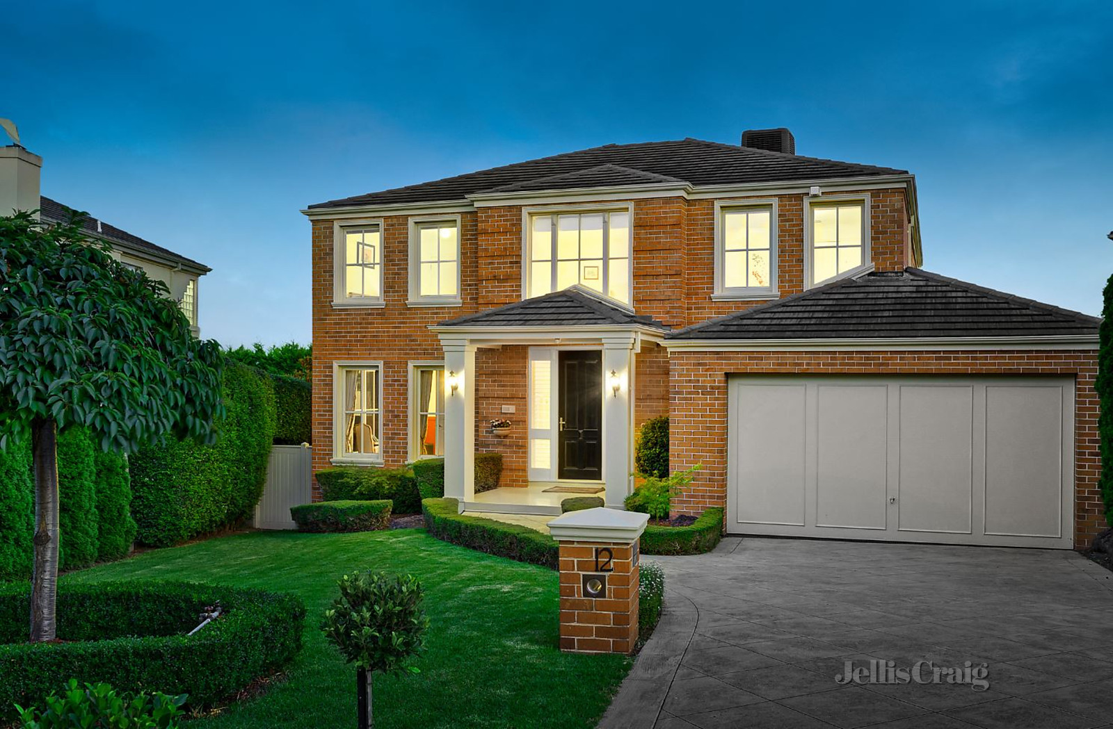 12 Oakwood Court, Templestowe
- Print Image 1