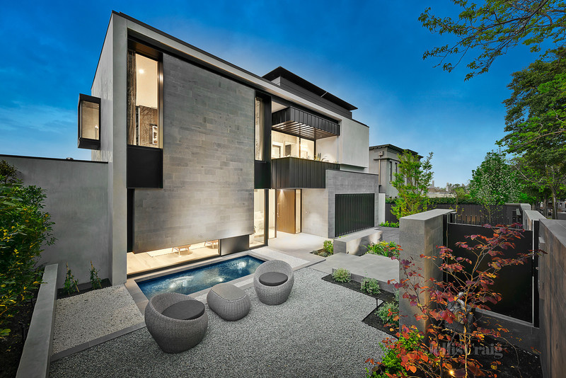 12 View Street