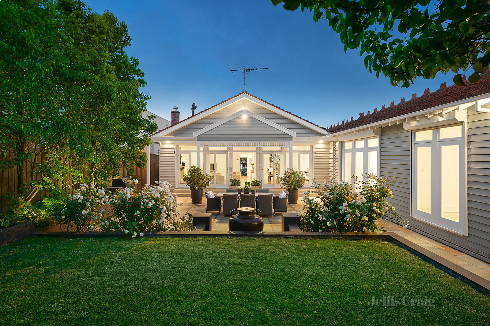120 Eglinton Street, Kew
- Print Image 1