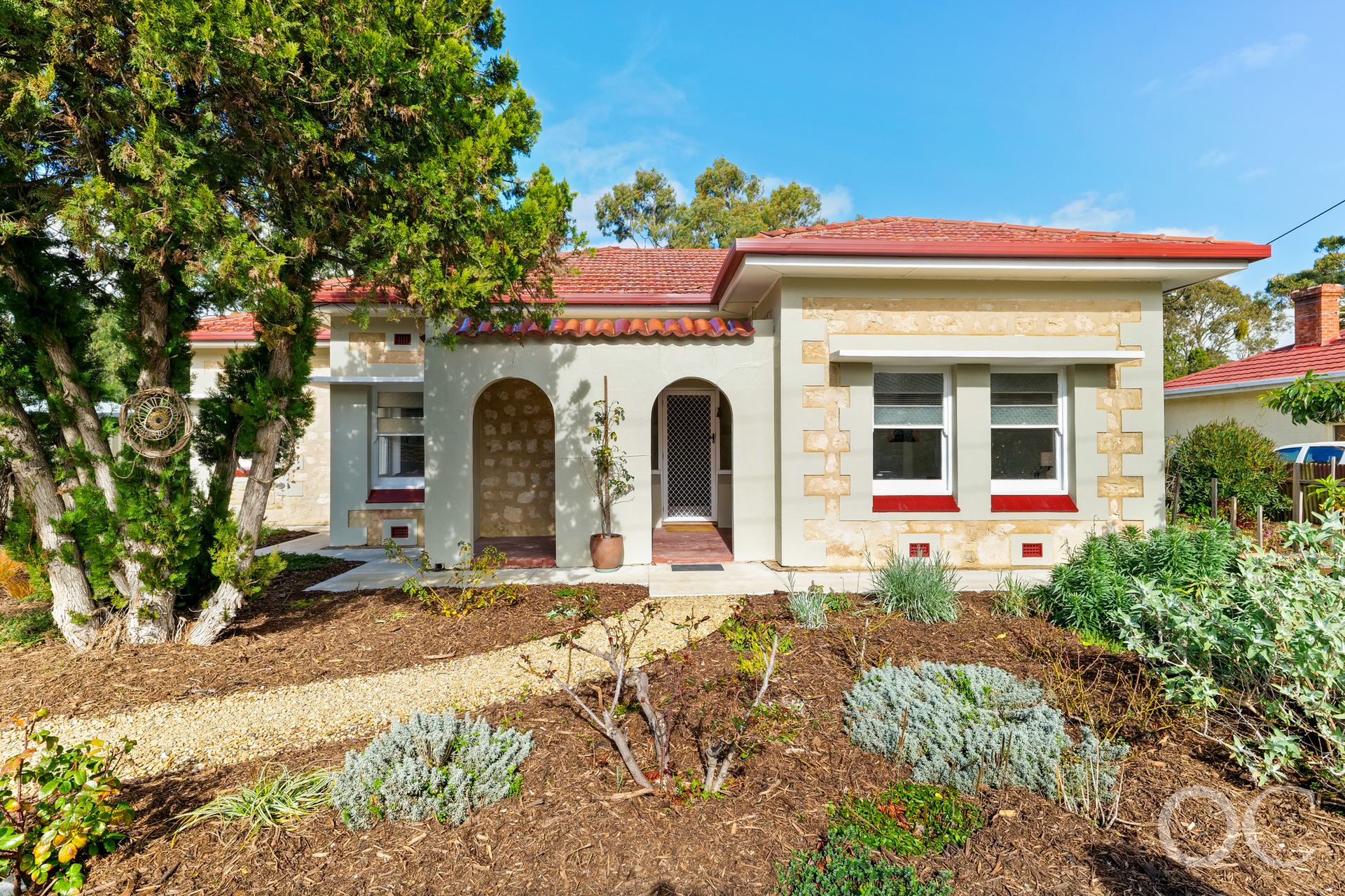 10/27 Hillier Road