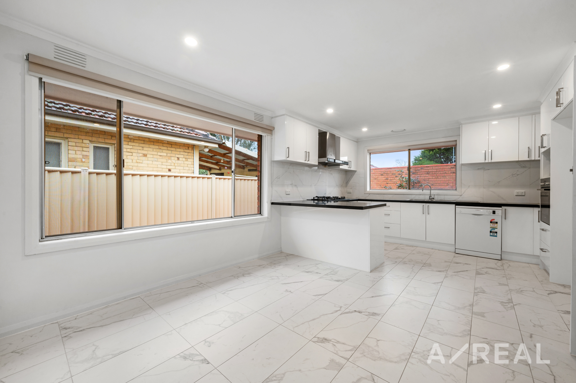 1/20 Myers Avenue, Glen Waverley VIC 3150 