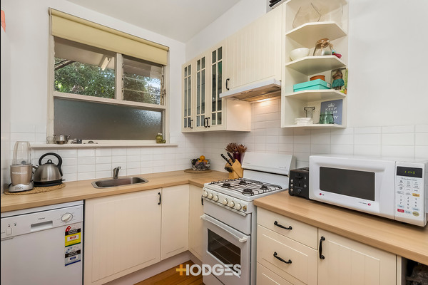 1/20 Shirley Grove St Kilda East
