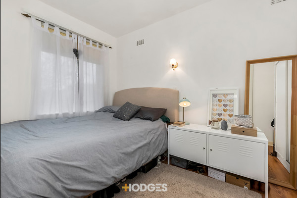 1/20 Shirley Grove St Kilda East