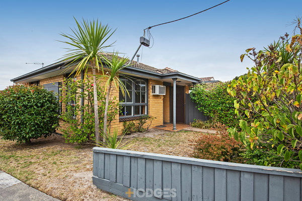 1/20 Warrigal Road Parkdale