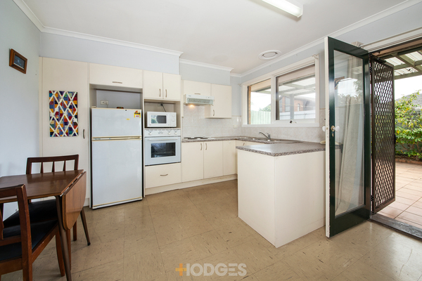 1/20 Warrigal Road Parkdale