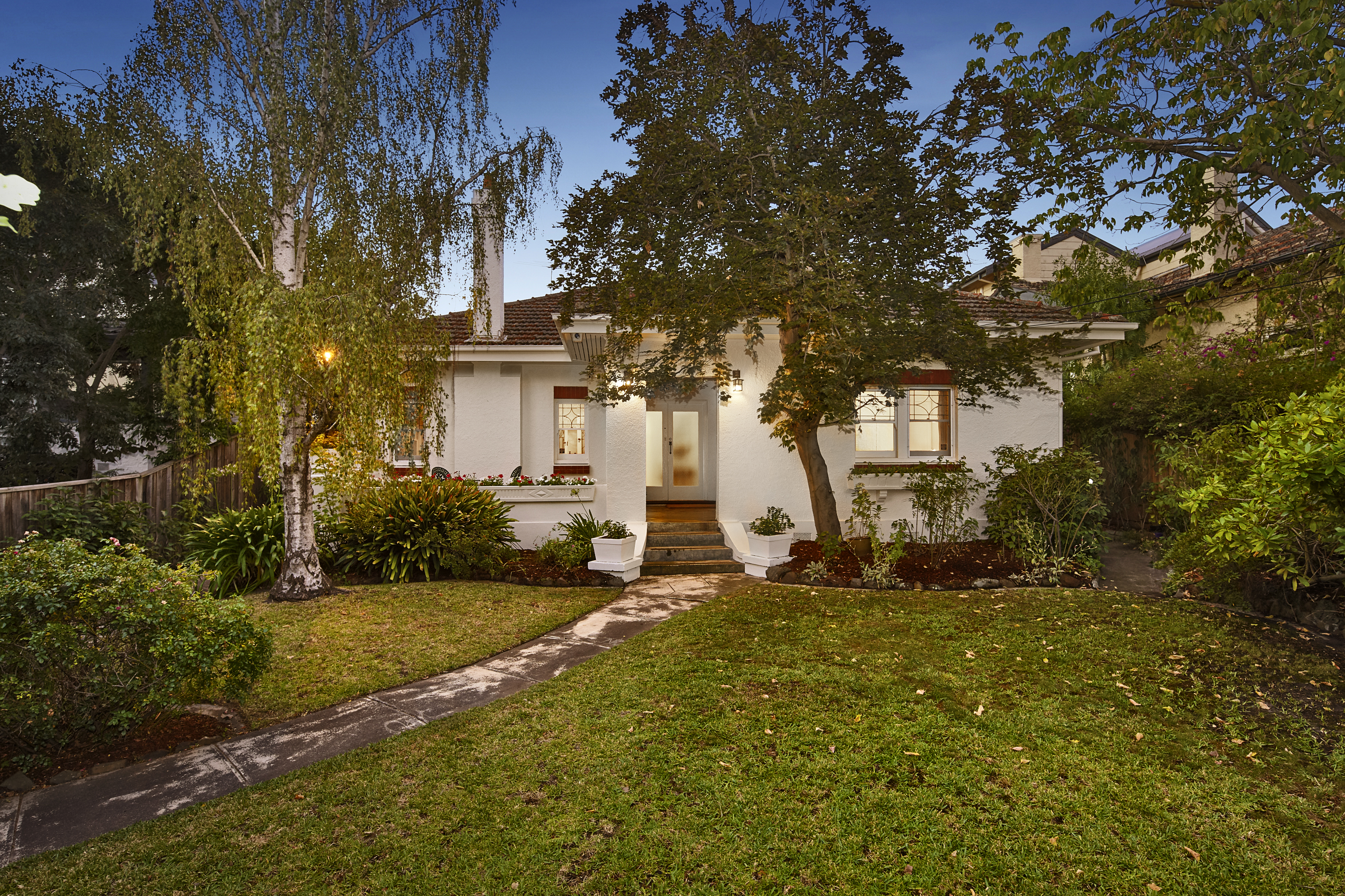 121 Studley Road, Eaglemont
- Print Image 1