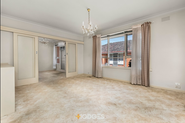 1/216 Kambrook Road Caulfield