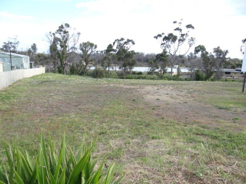 123-125 Arthur Highway, DUNALLEY, TAS, 7177