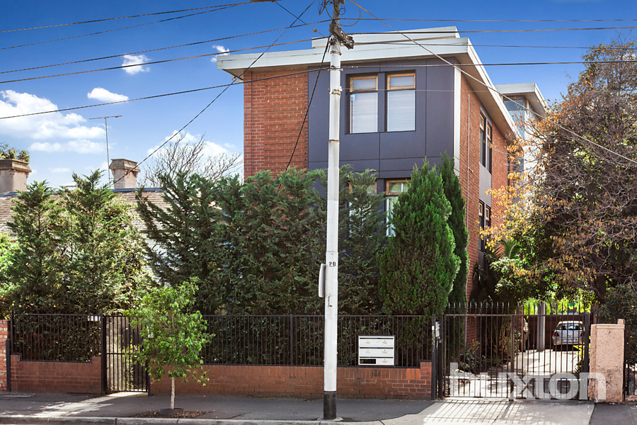 1/28 Carlisle Street, St Kilda