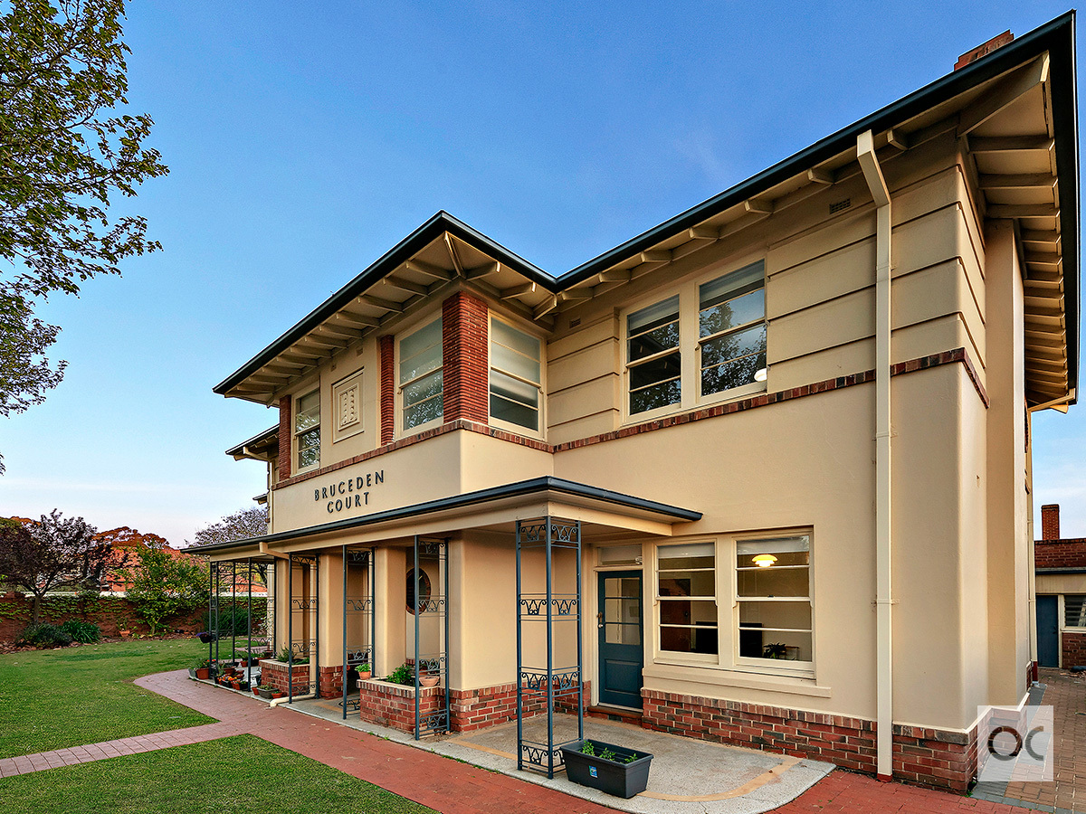 1/2A Deepdene Avenue