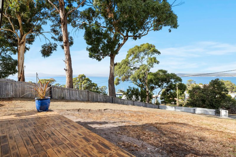 13 Broom Street, Primrose Sands, TAS, 7173