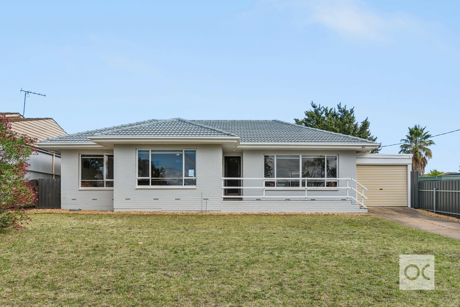 13 Bruce Street