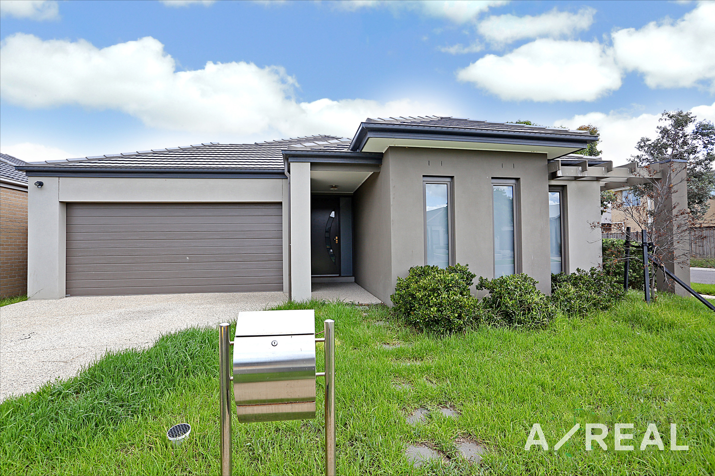 13 Darlington Drive, Williams Landing VIC 3027 