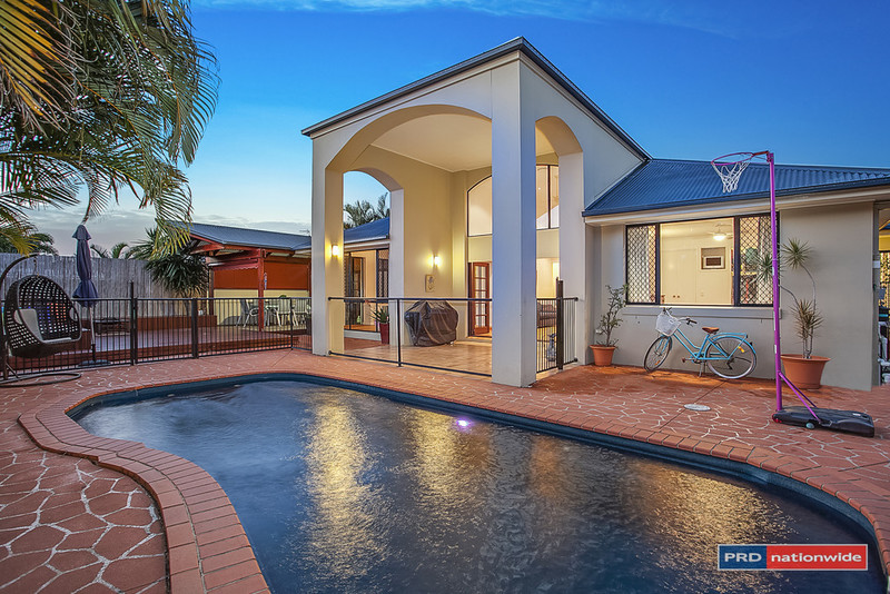 131 Dunlin Drive BURLEIGH WATERS QLD 4220