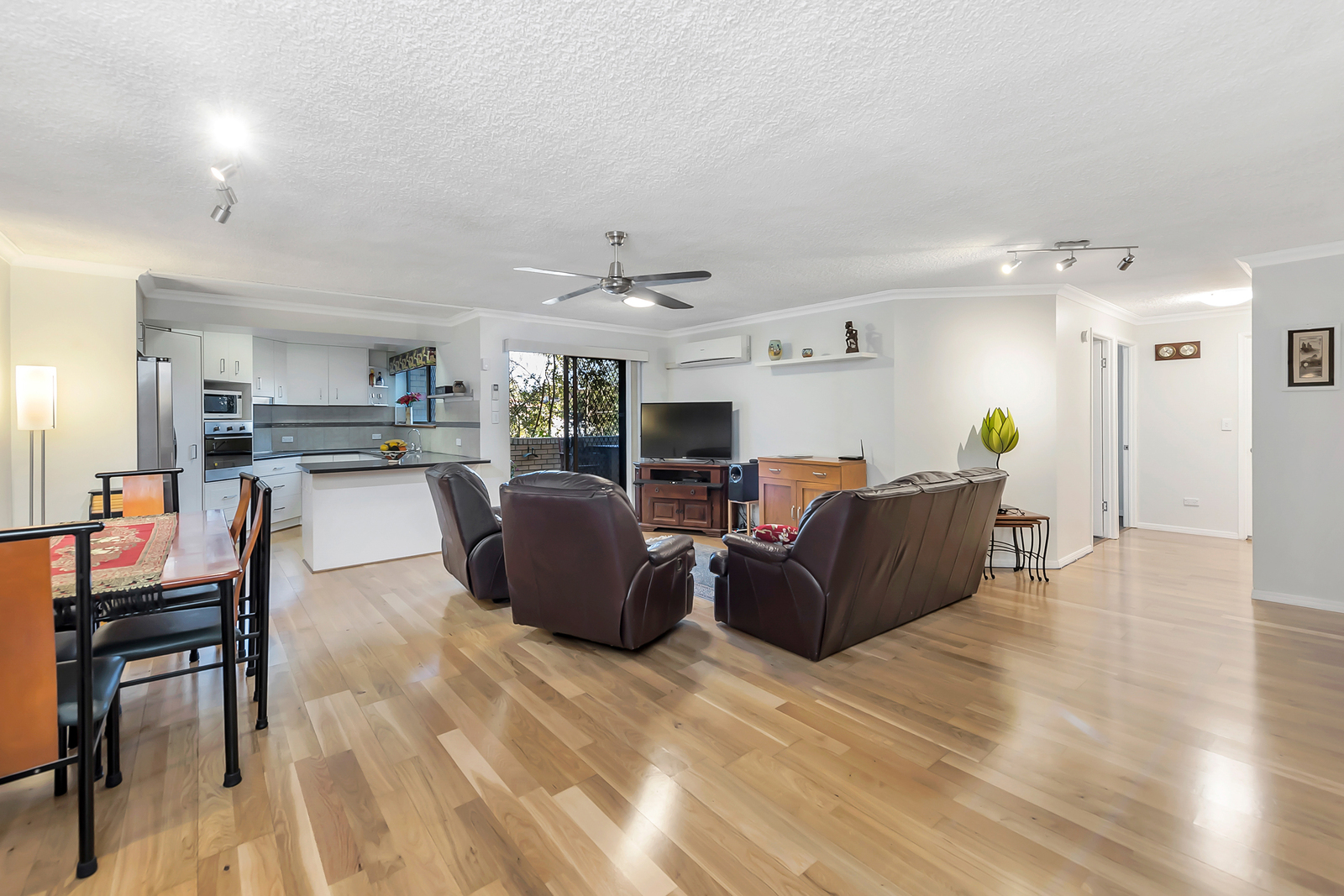 1/33 Rokeby Terrace, Taringa QLD 4068