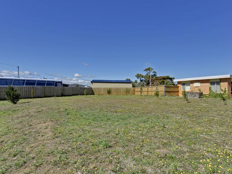 135 Arthur Highway, DUNALLEY, TAS, 7177