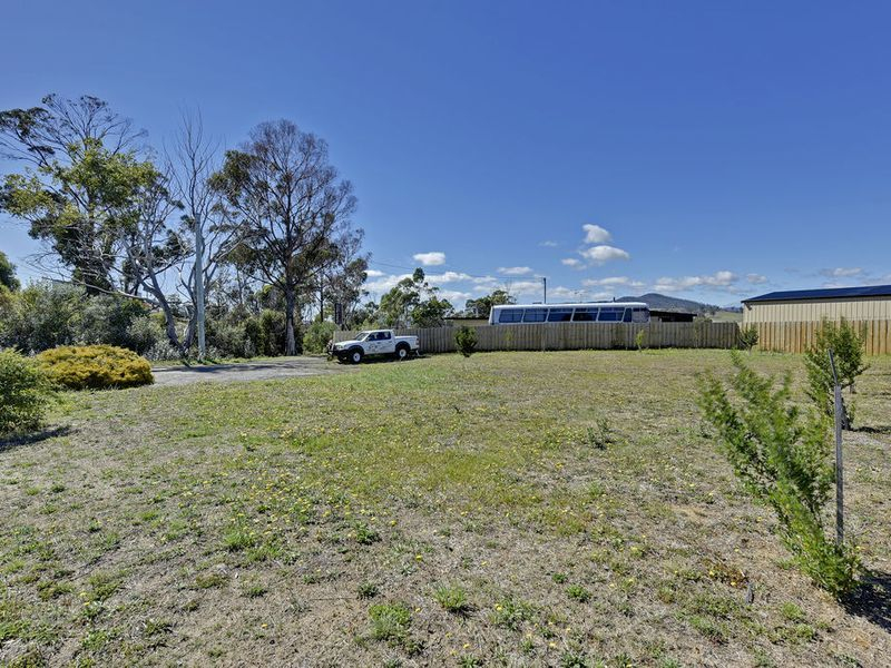 135 Arthur Highway, DUNALLEY, TAS, 7177