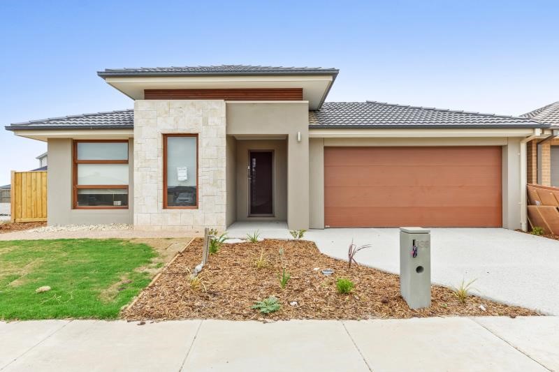 138 Bondi Parade, Point Cook VIC 3030 