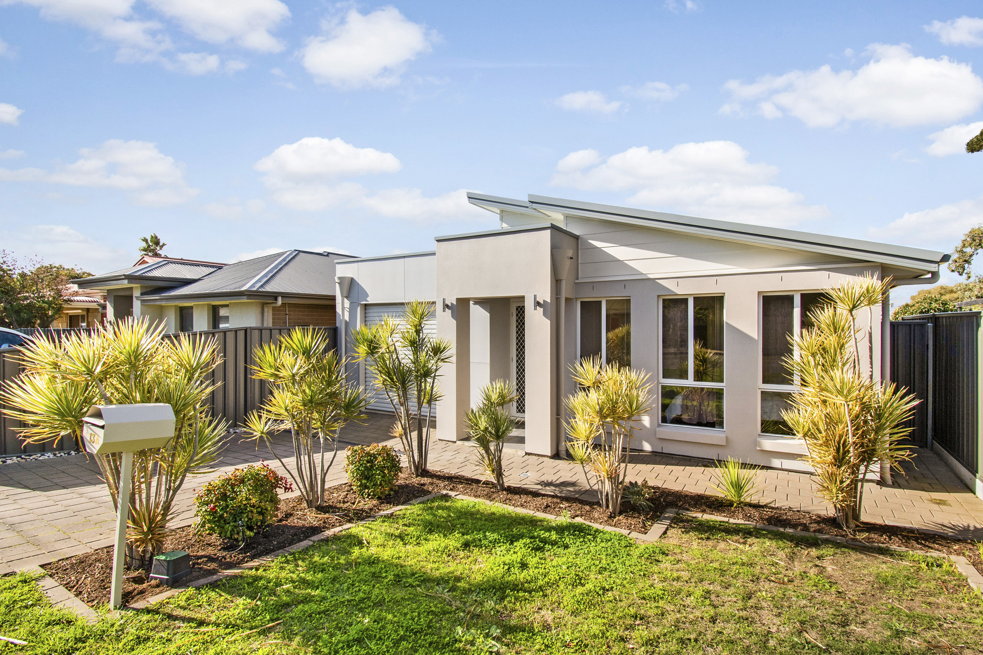 13A Lovelock Street