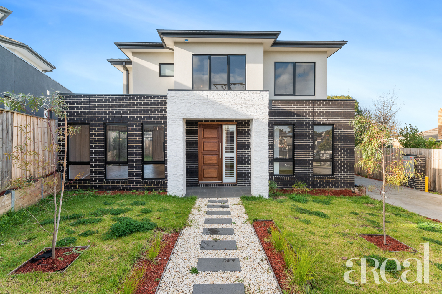 1/4 Aurisch Ave Glen Waverley VIC 3150 