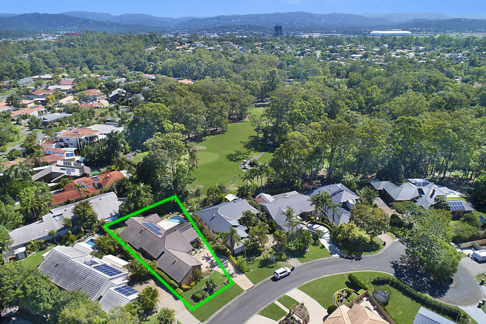 14 Banff Court, Robina QLD 4226