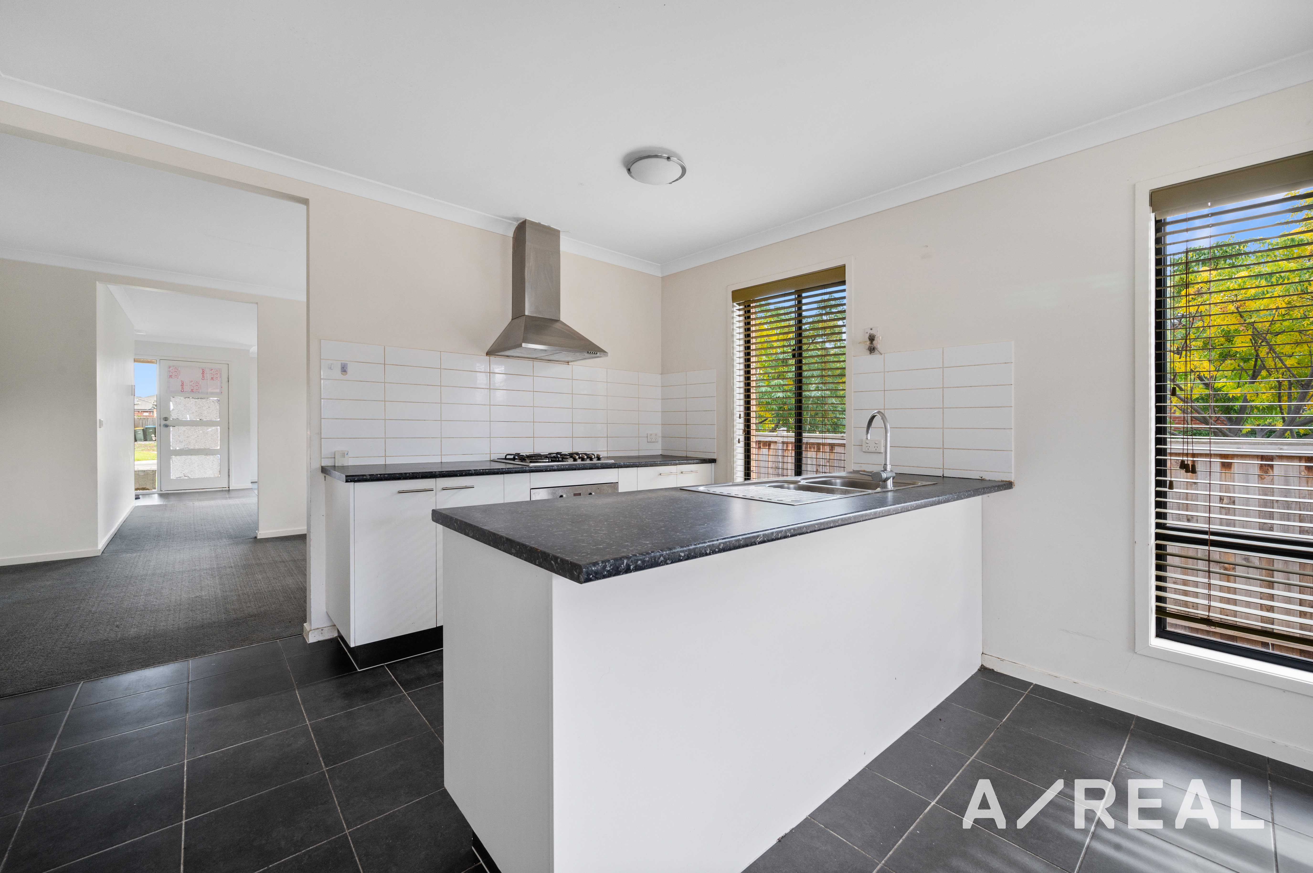 14 Bolivar Esplanade, Truganina VIC 3029 