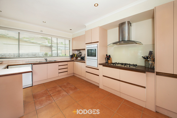 14 Kingswood Road Cheltenham