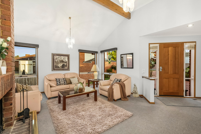 14 Peppermint Court, Doncaster East